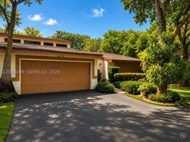3-bedroom home for sale in Miami - 9000 SW 78th Ct - MondialRealty