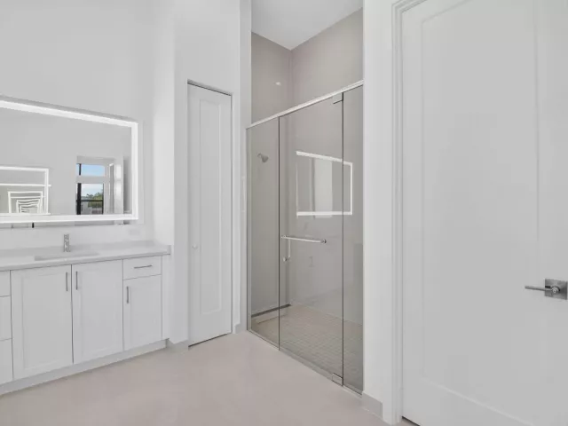 3-bedroom home for rent in Boca Raton - 9724 JUNIPER BAY Avenue - MondialRealty