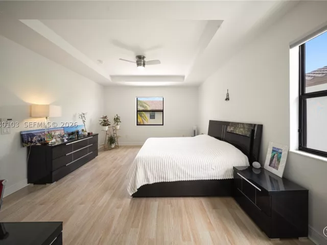 4-bedroom home for sale in Doral - 10269 NW 86th St - MondialRealty