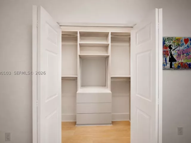 4-bedroom home for sale in Doral - 10269 NW 86th St - MondialRealty