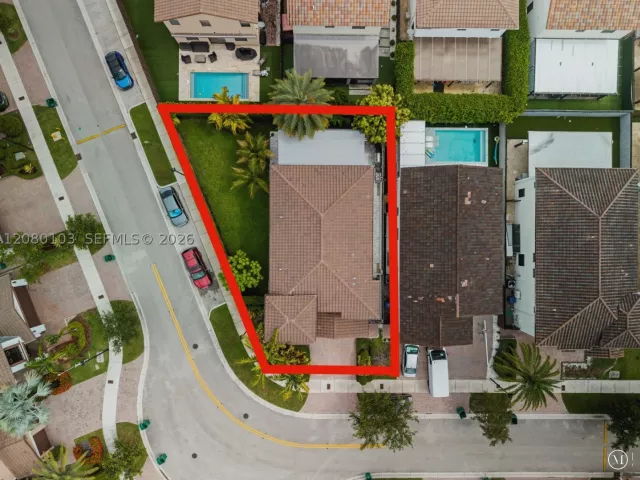 4-bedroom home for sale in Doral - 10269 NW 86th St - MondialRealty