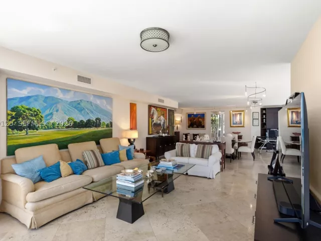 3-bedroom condo for sale in Sunny Isles Beach - 17555 Collins Ave 308 - MondialRealty