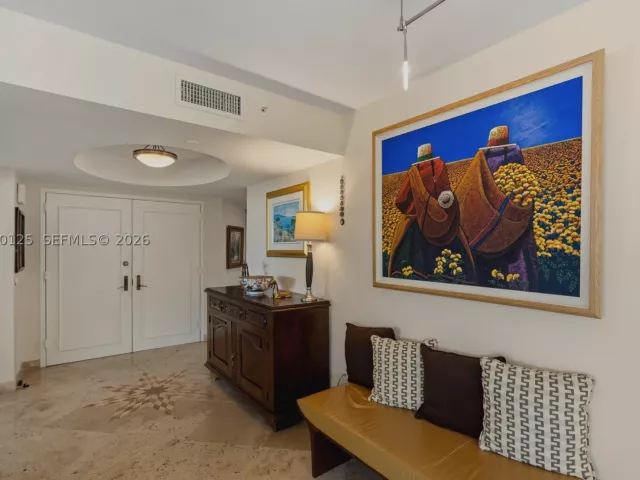 3-bedroom condo for sale in Sunny Isles Beach - 17555 Collins Ave 308 - MondialRealty