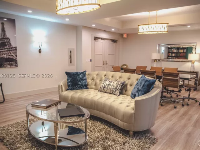 3-bedroom condo for sale in Sunny Isles Beach - 17555 Collins Ave 308 - MondialRealty