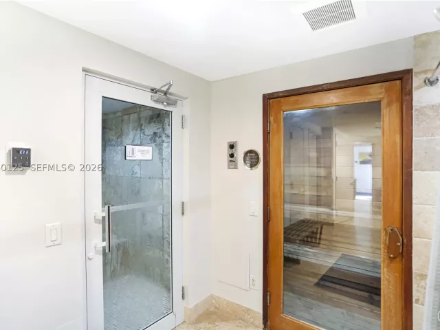 3-bedroom condo for sale in Sunny Isles Beach - 17555 Collins Ave 308 - MondialRealty