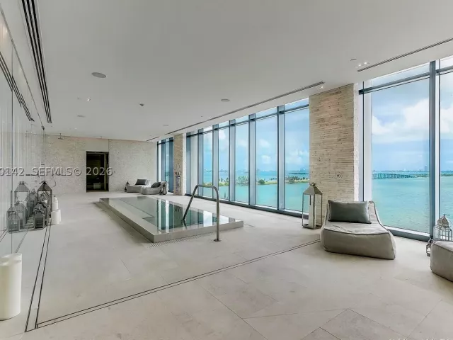 3-bedroom condo for rent in Miami - 3131 NE 7th Ave 2603 - MondialRealty
