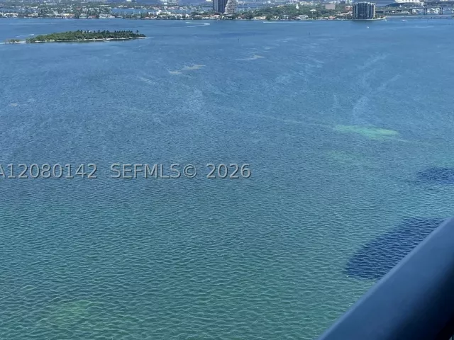 3-bedroom condo for rent in Miami - 3131 NE 7th Ave 2603 - MondialRealty