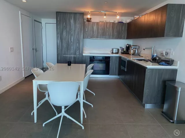 3-bedroom condo for rent in Miami - 3131 NE 7th Ave 2603 - MondialRealty