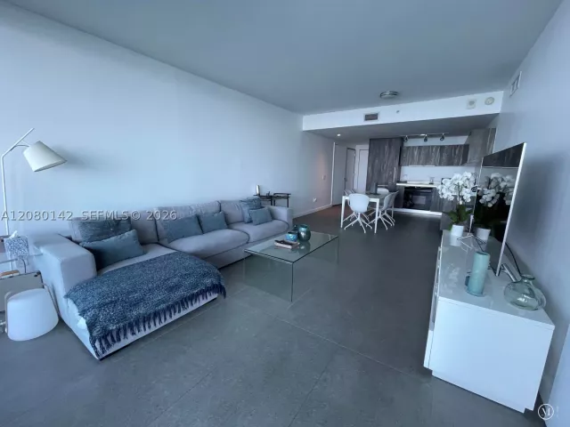 3-bedroom condo for rent in Miami - 3131 NE 7th Ave 2603 - MondialRealty