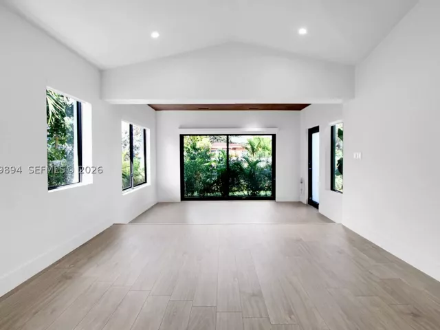 3-bedroom home for rent in Miami - 500 NW 43rd St - MondialRealty
