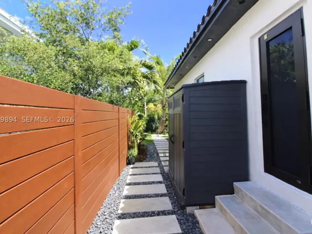 3-bedroom home for rent in Miami - 500 NW 43rd St - MondialRealty