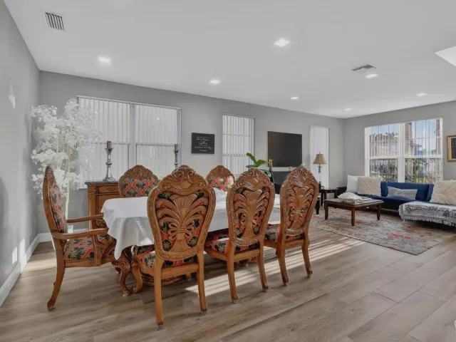 4-bedroom home for sale in Boca Raton - 18280 Coral Isles Drive - MondialRealty