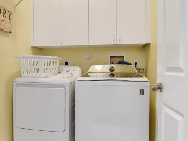 4-bedroom home for sale in Boca Raton - 18280 Coral Isles Drive - MondialRealty