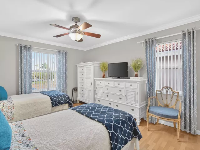 4-bedroom home for sale in Boca Raton - 18280 Coral Isles Drive - MondialRealty