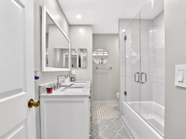4-bedroom home for sale in Boca Raton - 18280 Coral Isles Drive - MondialRealty