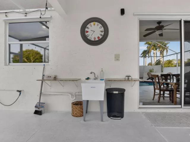 4-bedroom home for sale in Boca Raton - 18280 Coral Isles Drive - MondialRealty