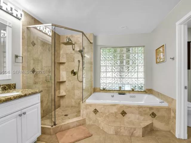 5-bedroom home for rent in Boca Raton - 20051 Ocean Key Dr n/a - MondialRealty