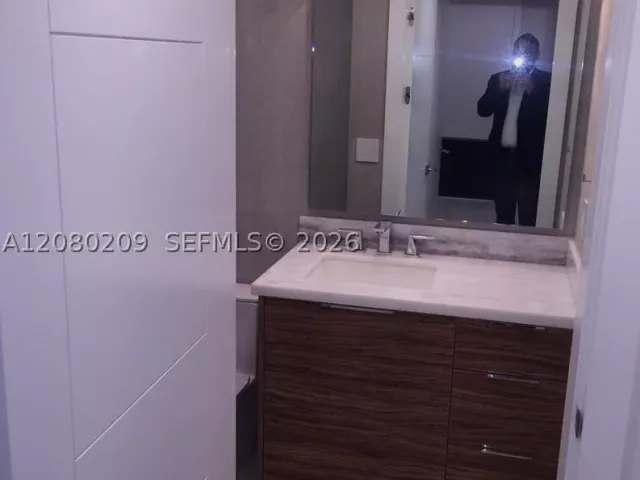 2-bedroom condo for sale in Bal Harbour - 9801 Collins Ave 12Q - MondialRealty