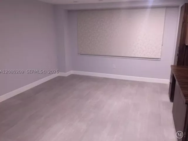 2-bedroom condo for sale in Bal Harbour - 9801 Collins Ave 12Q - MondialRealty