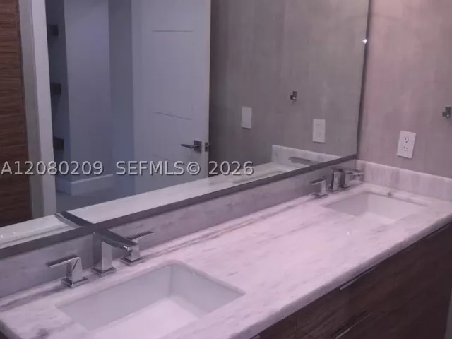 2-bedroom condo for sale in Bal Harbour - 9801 Collins Ave 12Q - MondialRealty