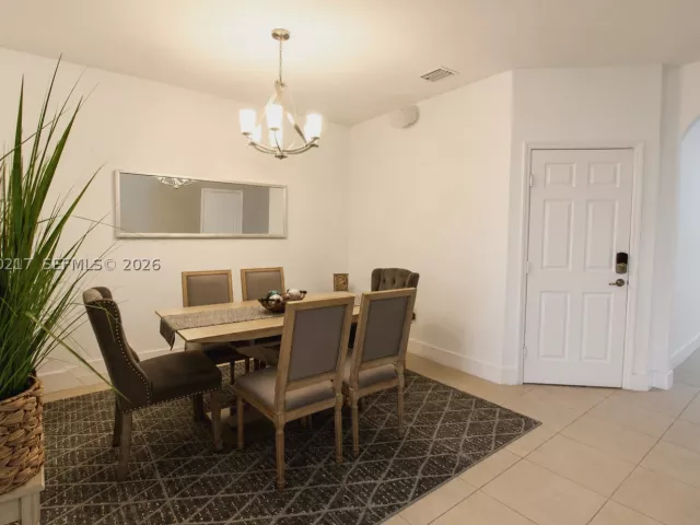 3-bedroom home for sale in Doral - 10327 NW 89th Ter - MondialRealty