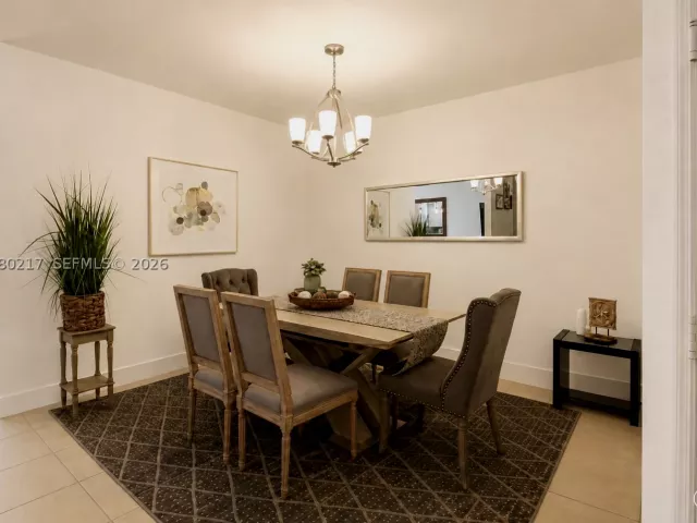 3-bedroom home for sale in Doral - 10327 NW 89th Ter - MondialRealty