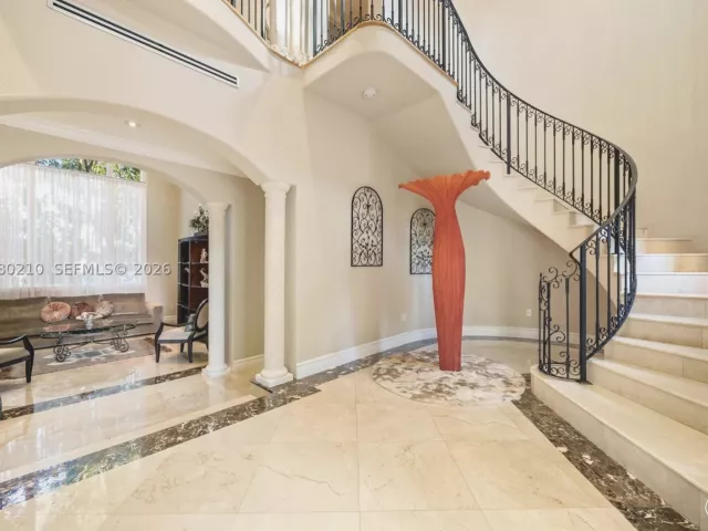 6-bedroom home for sale in Coral Gables - 11011 Marin Street - MondialRealty