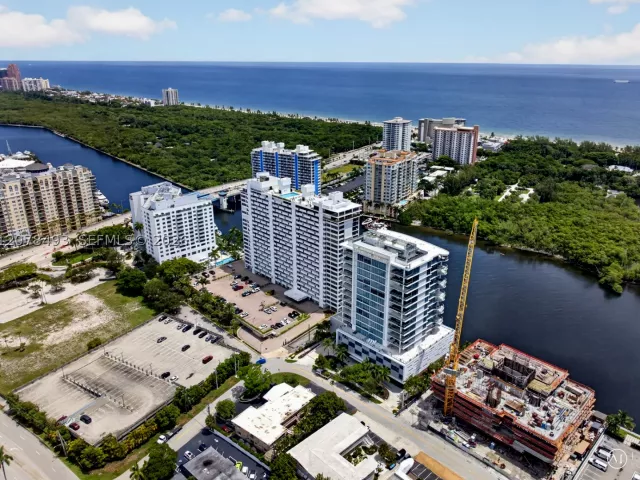 3-bedroom condo for sale in Fort Lauderdale - 920 Intracoastal Dr PH2 - MondialRealty