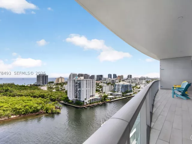 3-bedroom condo for sale in Fort Lauderdale - 920 Intracoastal Dr PH2 - MondialRealty