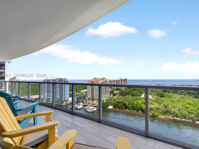 3-bedroom condo for sale in Fort Lauderdale - 920 Intracoastal Dr PH2 - MondialRealty