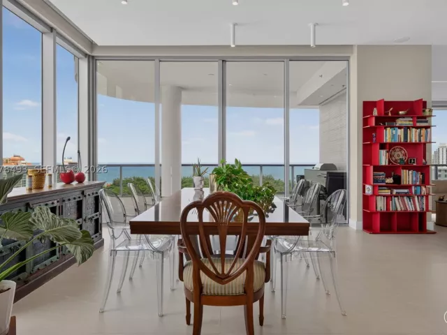 3-bedroom condo for sale in Fort Lauderdale - 920 Intracoastal Dr PH2 - MondialRealty