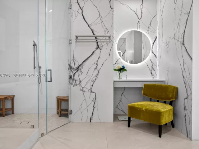 3-bedroom condo for sale in Fort Lauderdale - 920 Intracoastal Dr PH2 - MondialRealty