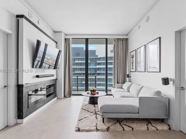 2-bedroom condo for rent in Miami - 1300 S Miami Ave PH5209 - MondialRealty