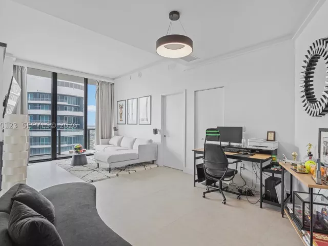 2-bedroom condo for rent in Miami - 1300 S Miami Ave PH5209 - MondialRealty