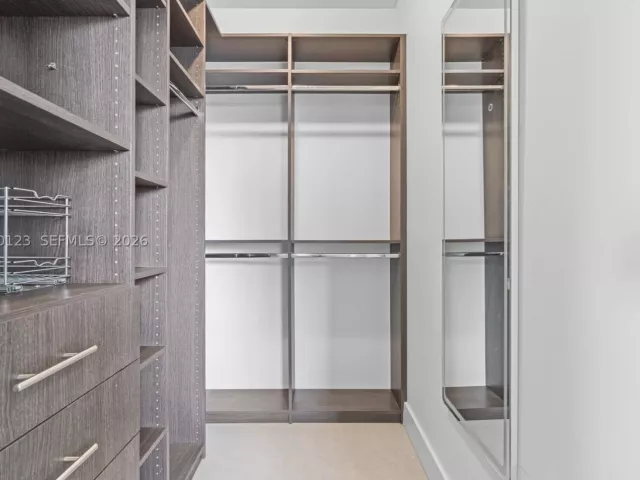 2-bedroom condo for rent in Miami - 1300 S Miami Ave PH5209 - MondialRealty