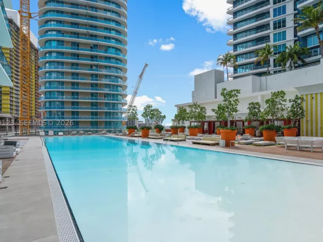 2-bedroom condo for rent in Miami - 1300 S Miami Ave PH5209 - MondialRealty