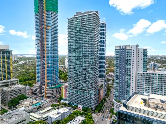 2-bedroom condo for rent in Miami - 1300 S Miami Ave PH5209 - MondialRealty