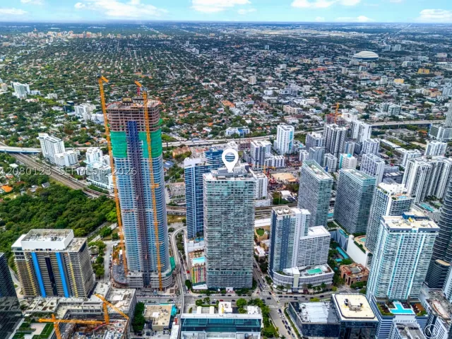2-bedroom condo for rent in Miami - 1300 S Miami Ave PH5209 - MondialRealty