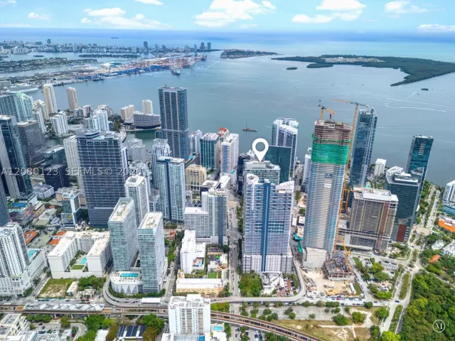 2-bedroom condo for rent in Miami - 1300 S Miami Ave PH5209 - MondialRealty
