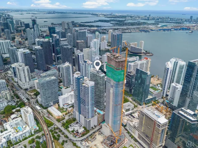 2-bedroom condo for rent in Miami - 1300 S Miami Ave PH5209 - MondialRealty