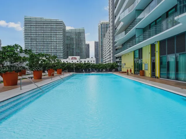 2-bedroom condo for rent in Miami - 1300 S Miami Ave PH5209 - MondialRealty