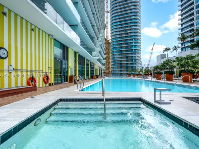 2-bedroom condo for rent in Miami - 1300 S Miami Ave PH5209 - MondialRealty