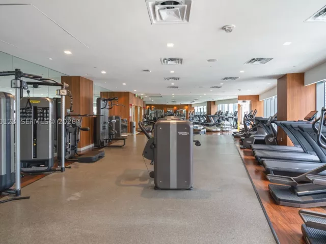 2-bedroom condo for rent in Miami - 1300 S Miami Ave PH5209 - MondialRealty