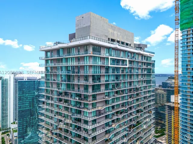 2-bedroom condo for rent in Miami - 1300 S Miami Ave PH5209 - MondialRealty