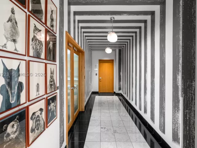2-bedroom condo for rent in Miami - 1300 S Miami Ave PH5209 - MondialRealty