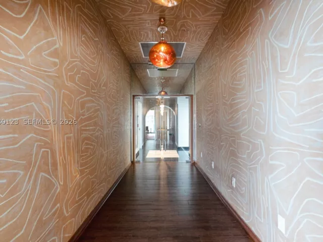2-bedroom condo for rent in Miami - 1300 S Miami Ave PH5209 - MondialRealty