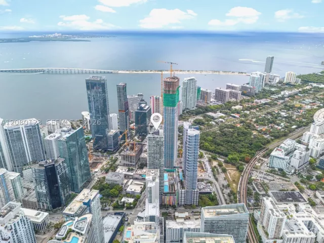 2-bedroom condo for rent in Miami - 1300 S Miami Ave PH5209 - MondialRealty