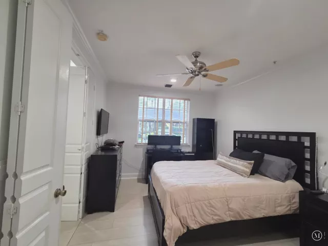 2-bedroom home for sale in Delray Beach - 75 NE 5TH Avenue M - MondialRealty