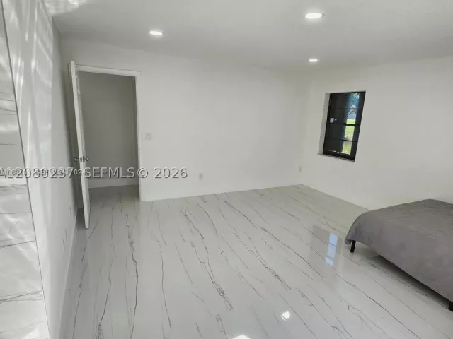 3-bedroom home for sale in Boca Raton - 9088 SW 22nd St E - MondialRealty