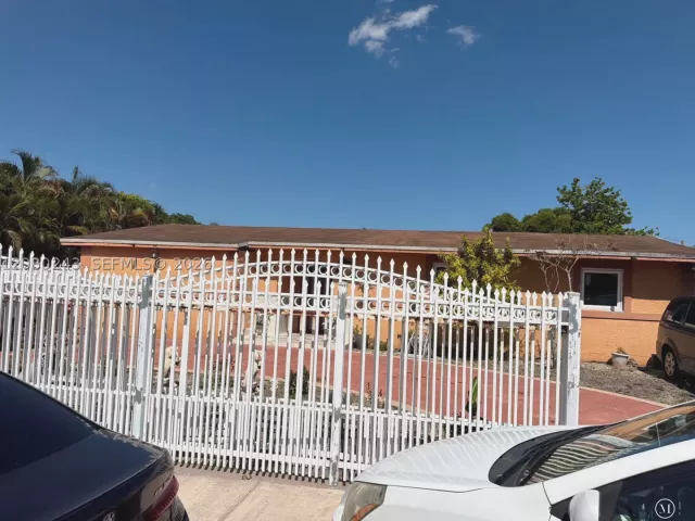 3-bedroom home for rent in Miami Gardens - 19205 NW 47th Pl . - MondialRealty